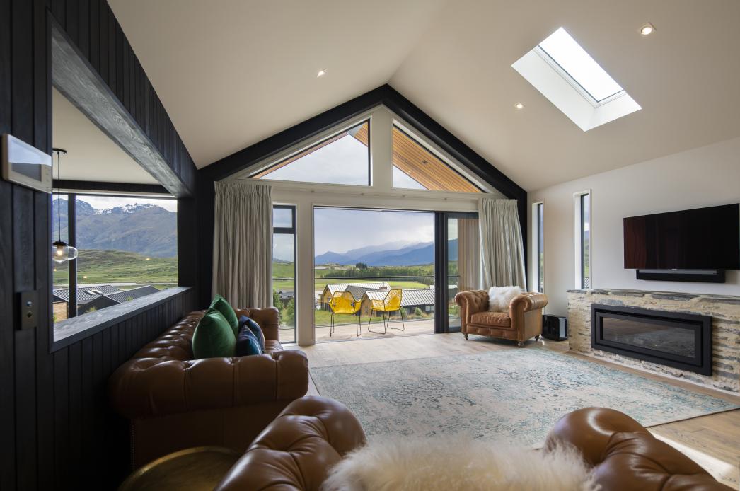 22 Falconer Rise 008